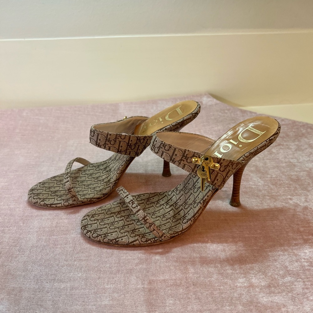 Christian Dior Jacquard Beige Strappy Heels With Lock and Key